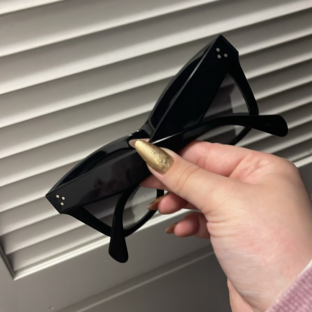 CELINE SUNGLASSES - Picture 2 of 3